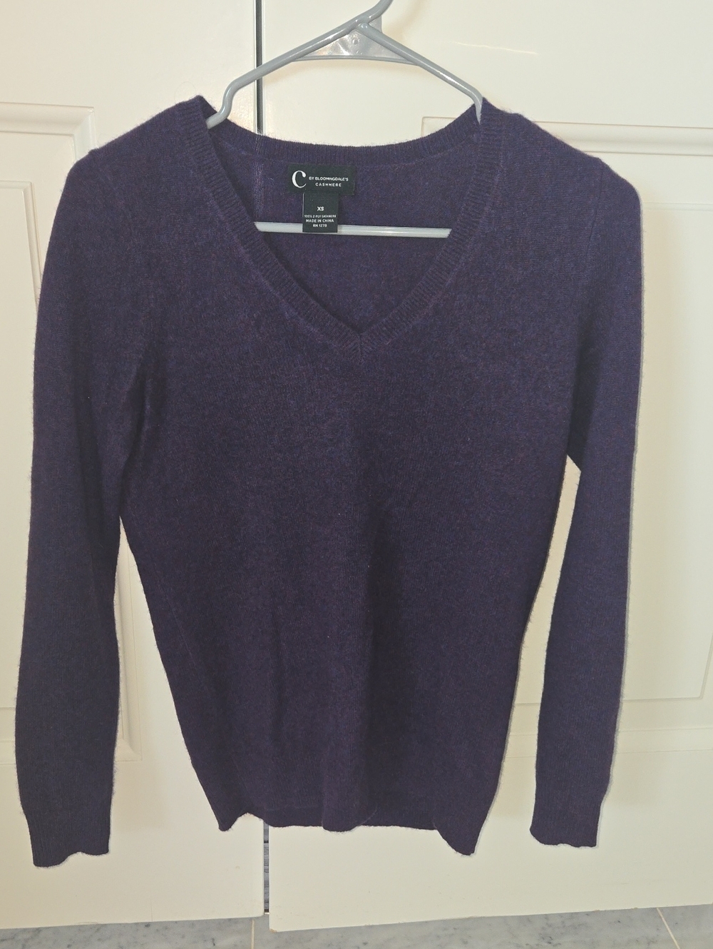 Bloomingdale's Deep Purple V-Neck Cashmere Blend Sweater